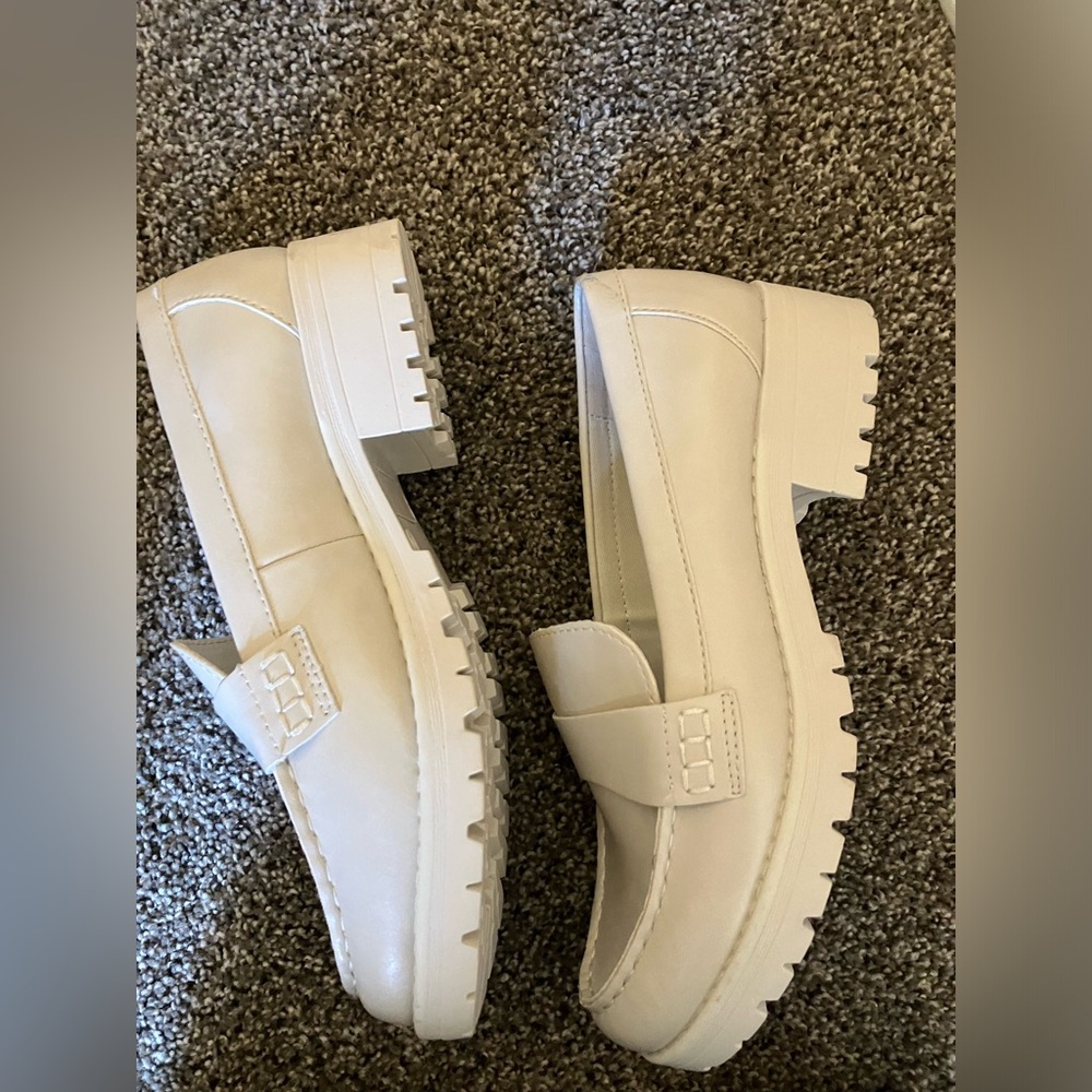 NWOT Loafers